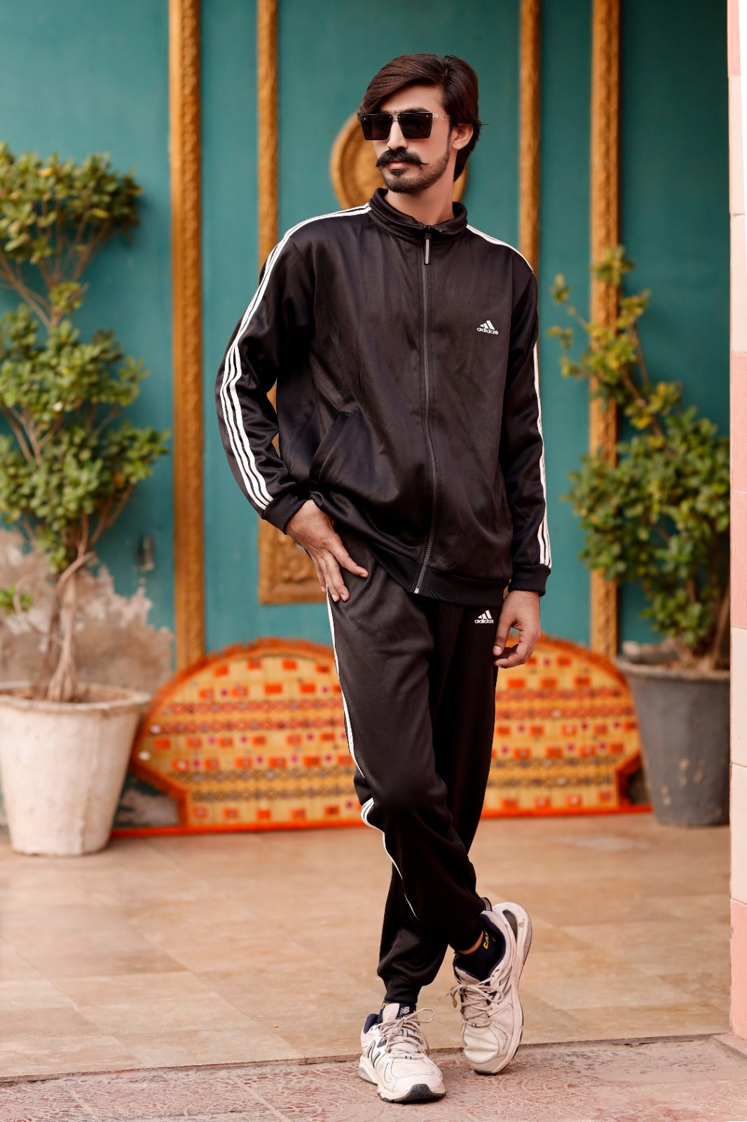 Adi Imported Tracksuit M- Black